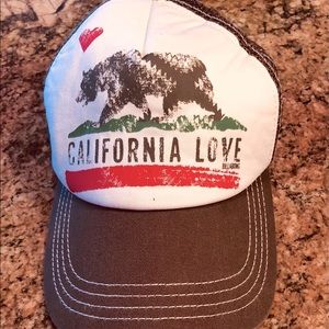 Women’s Billabong Hat